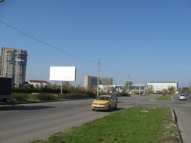 Щит 6x3,  вул.Автозаводська,4 - аптека, ТЦ, ст.Б