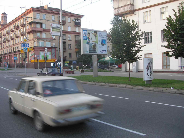 Беклайт 4x3,  пр.Соборний — вул.Гончаренка, ст.А
