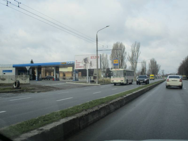Щит 6x3,  вул.Перемоги - Вознесенівський ринок, АЗС "ТНК", ст.Б