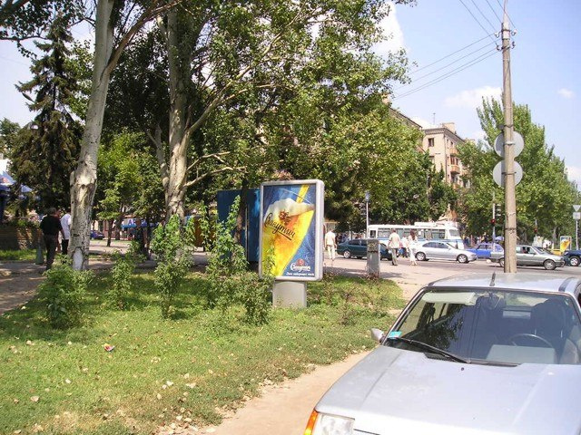 Сітілайт 1.2x1.8,  пр. Соборний — вул. Гагаріна, праворуч (Білла)