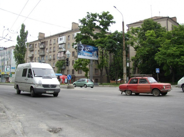 Призма 6x3,  вул.Перемоги-вул.Лермонтова, ст.А (призматрон)
