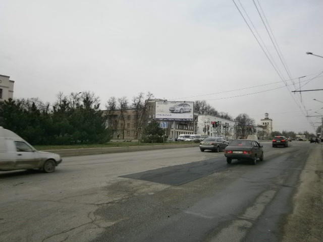 Щит 6x3,  пр.Металургів -вул.Б.Хмельницького, рух до пр.Соборного