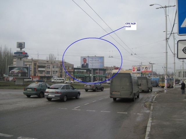 Призма 6x3,  пр.Соборний -вул.Космічна (коло), обличчям на Космос (призматрон)