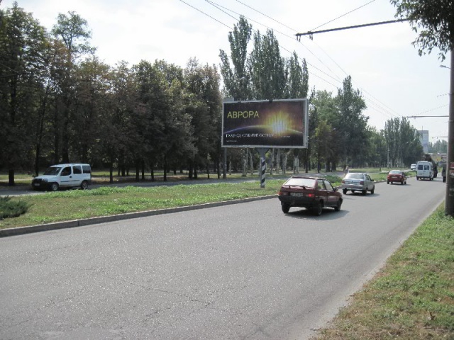 Призма 6x3,  вул.Бородинська, д.6, рух до вул.Ладожскої (Амстор) (призматрон)