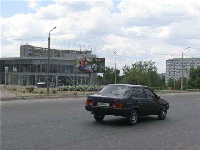 Щит 6x3,  вул.Автозаводьска – вул.40 років Перемоги, рух в місто