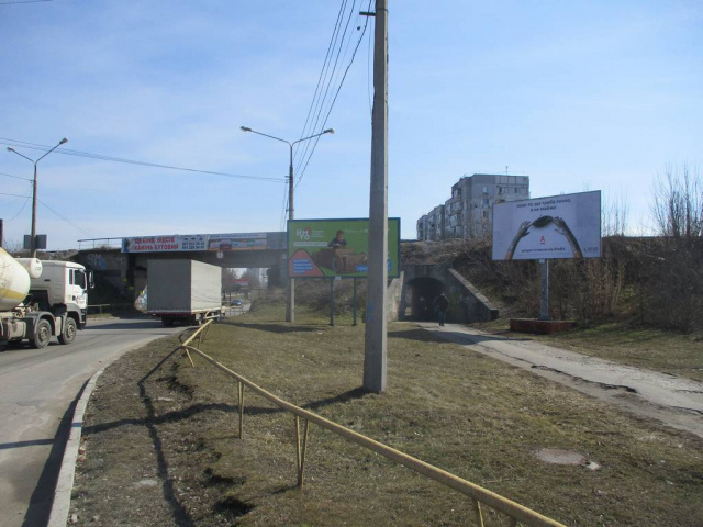 Щит 6x3, Хортицьке шосе — вул.Сапожнікова (Василя Стуса) -ул.Новгородская Щит 6x3, Хортицьке шосе — вул.Сапожнікова (Василя Стуса) -ул.Новгородская